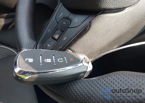 2021 Chevrolet Trailblazer Awd Lt from USA, damaged, VIN KL79MRSLXMB101366